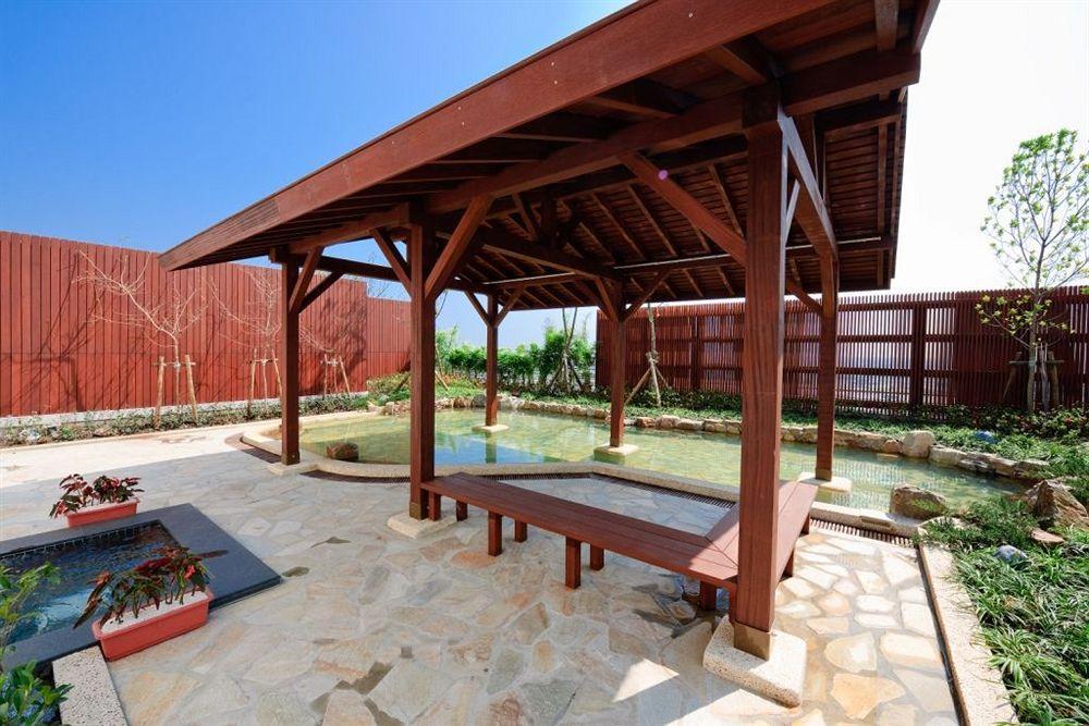 Evergreen Resort Hotel - Jiaosi Jiaoxi Luaran gambar A traditional onsen